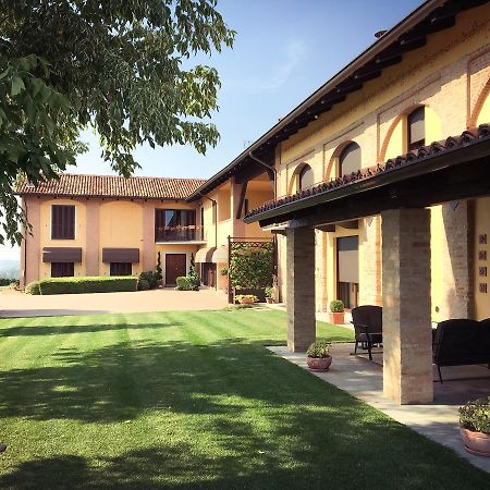 Cascina Cortine Bed & Breakfast Guarene Exterior foto