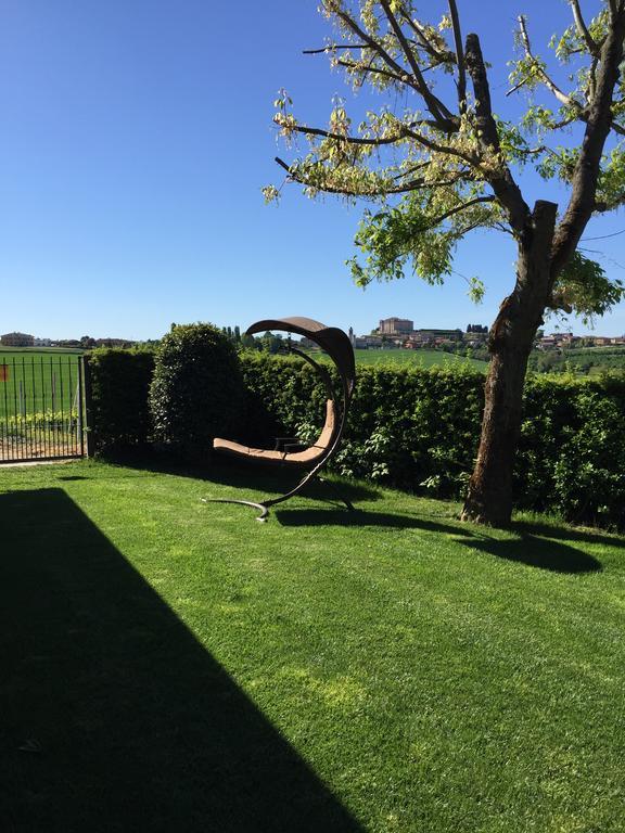 Cascina Cortine Bed & Breakfast Guarene Exterior foto
