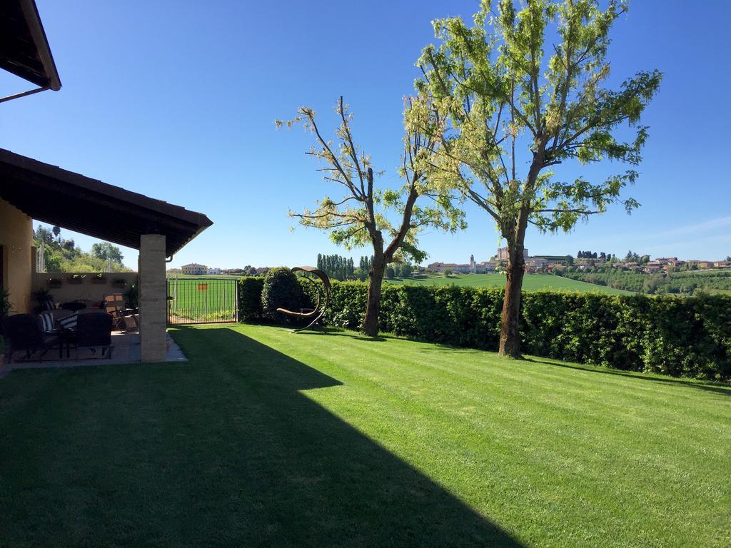 Cascina Cortine Bed & Breakfast Guarene Exterior foto