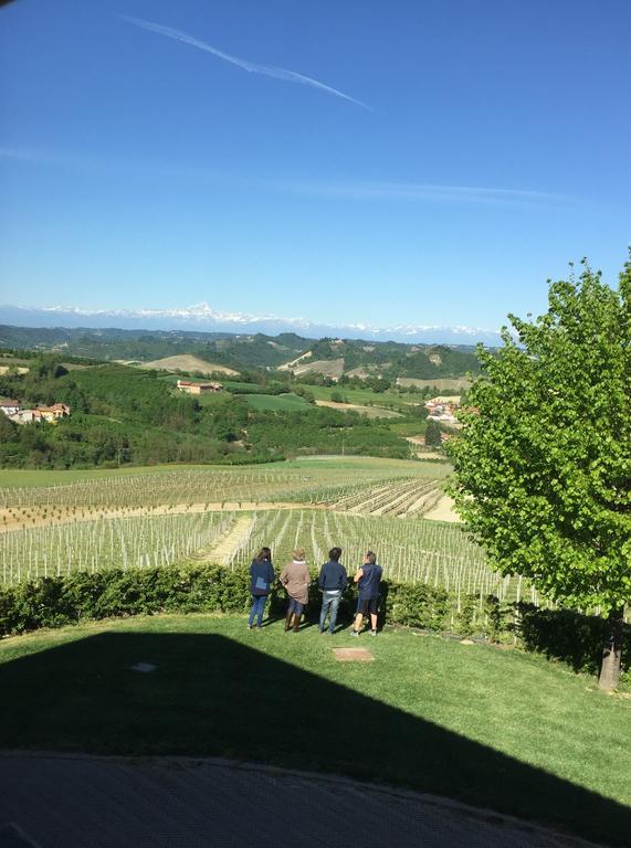 Cascina Cortine Bed & Breakfast Guarene Exterior foto