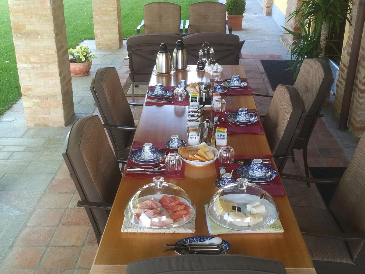 Cascina Cortine Bed & Breakfast Guarene Exterior foto